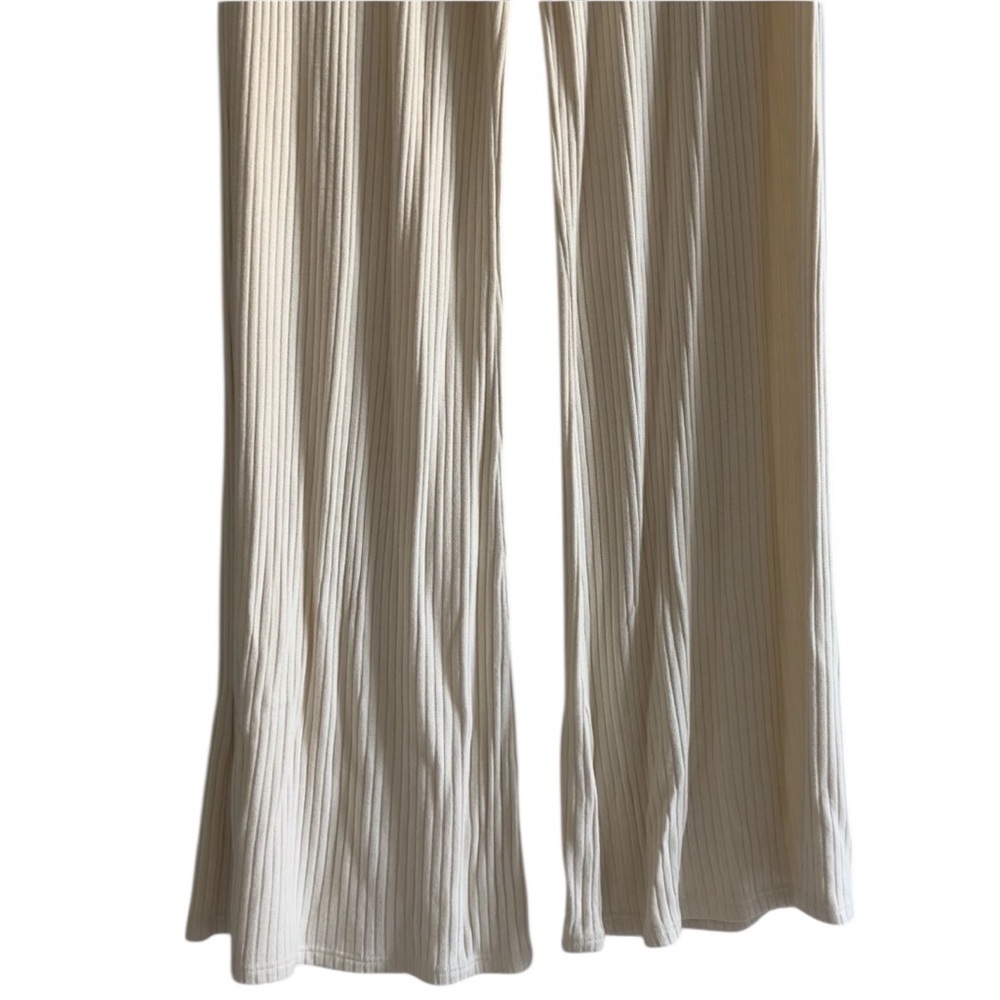 Beyond Yoga Jetsetter Jumpsuit in Ivory Size Medium - Picture 4 of 8